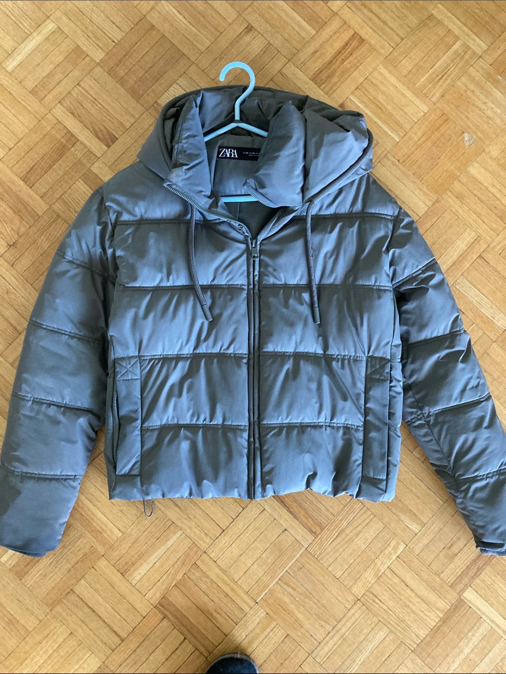 Zara Women's Hooded Gray/Green Cropped Puffer Jacket